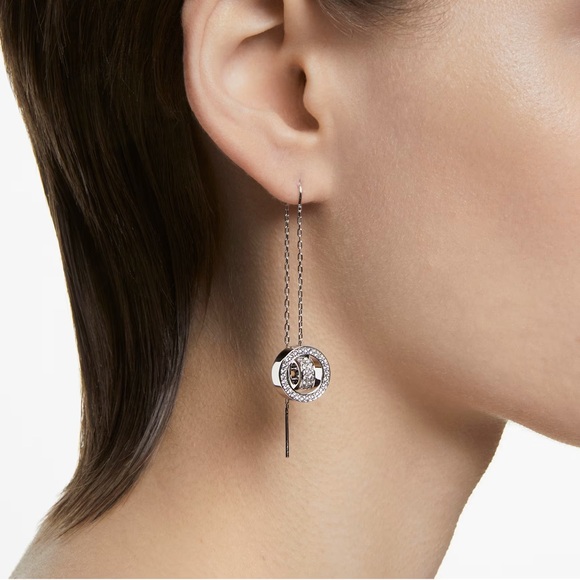 Swarovski Dextera drop earrings
Long, White, Rhodium plated - Picture 3 of 11
